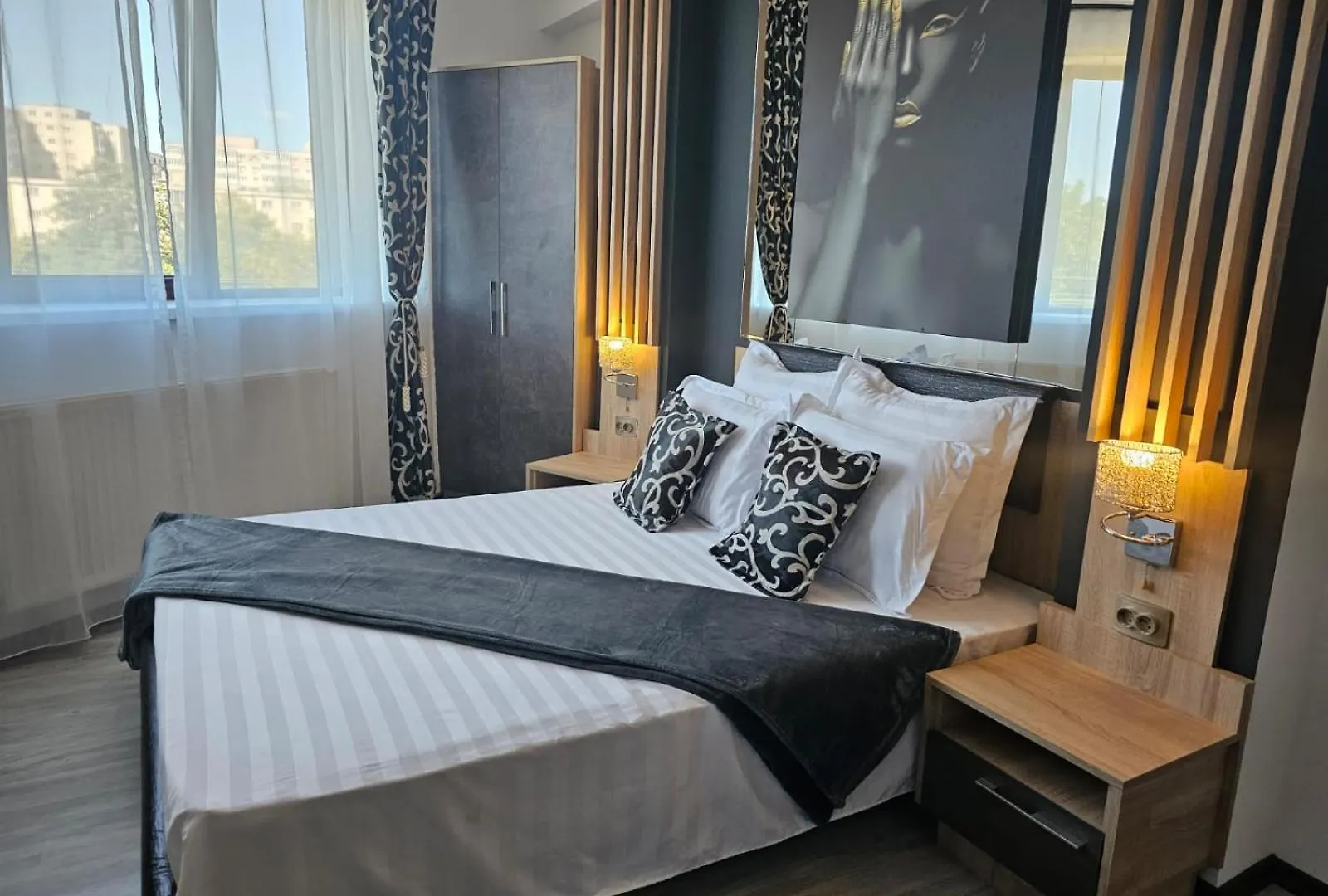 Theline Hotel Bucureşti