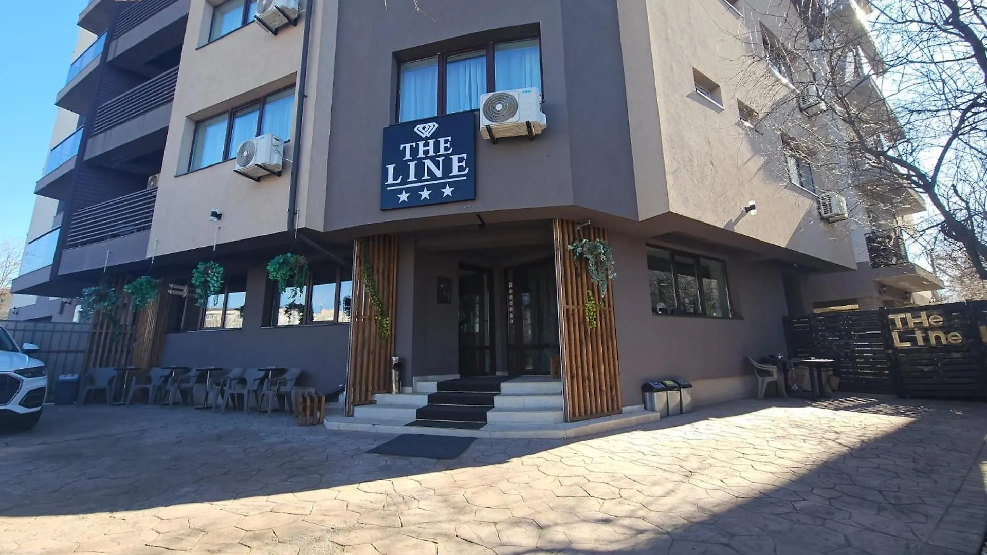 Theline Hotel Bucureşti 3*,  România